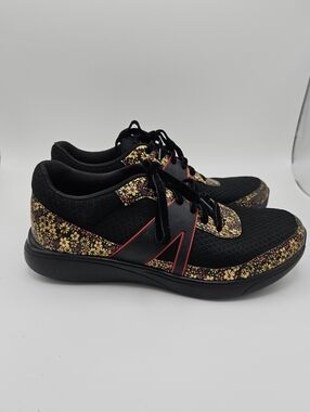 Traq by Alegria Qarma comfort sneakers in Pretty Things size 38